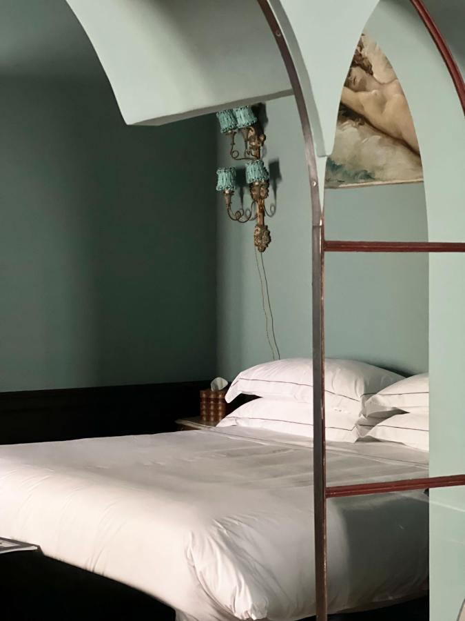 Jardins Secrets Hotel นีมส์ ภายนอก รูปภาพ