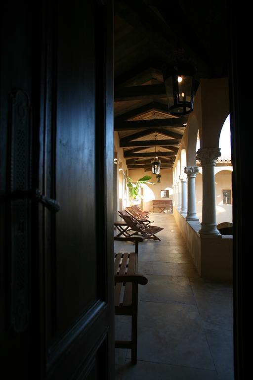 Jardins Secrets Hotel นีมส์ ภายนอก รูปภาพ