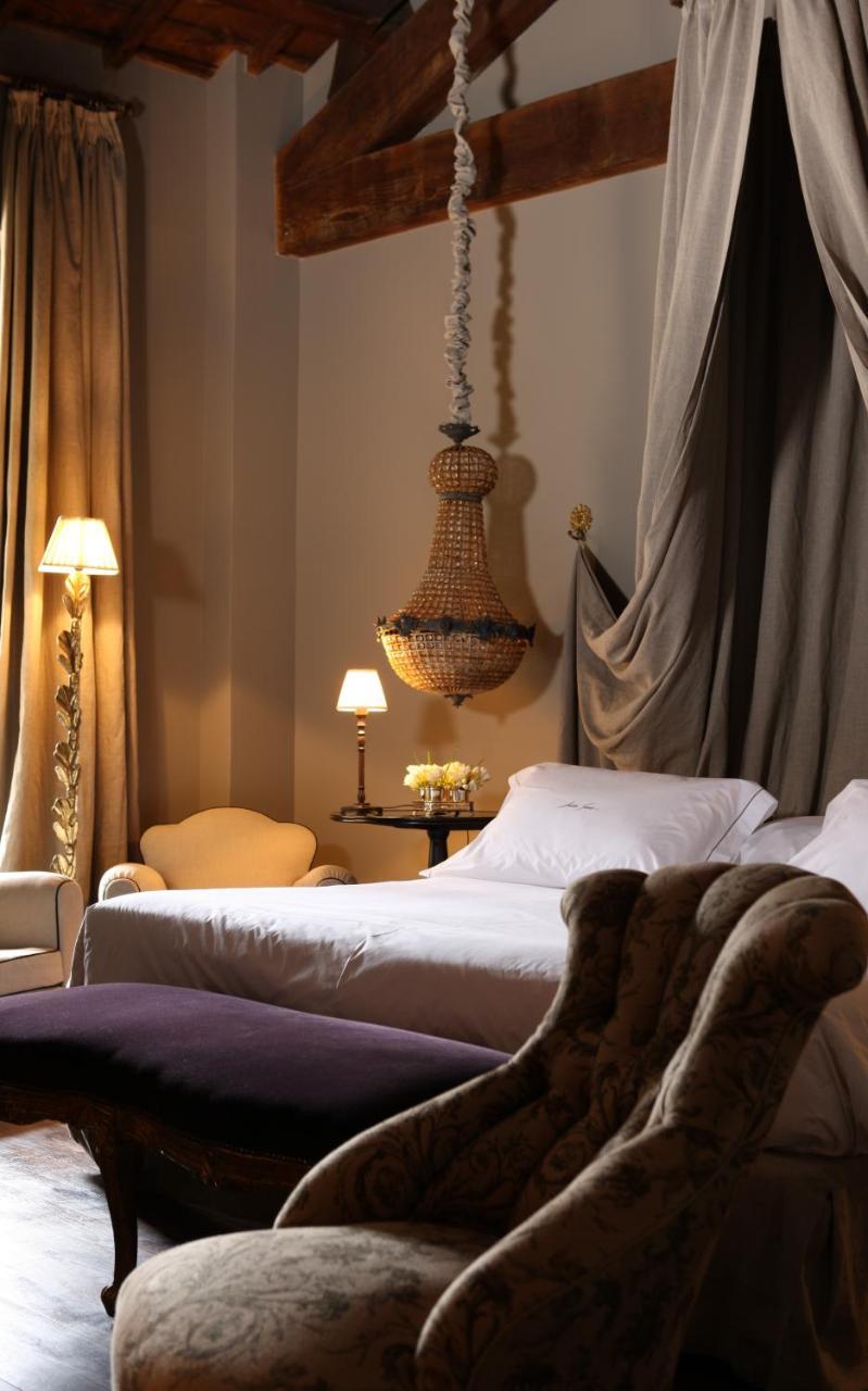 Jardins Secrets Hotel นีมส์ ภายนอก รูปภาพ