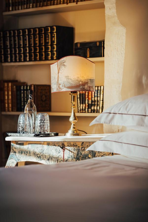 Jardins Secrets Hotel นีมส์ ภายนอก รูปภาพ